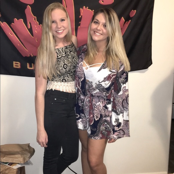 Abercrombie Open Back Tie Tank Top - Picture 3 of 3